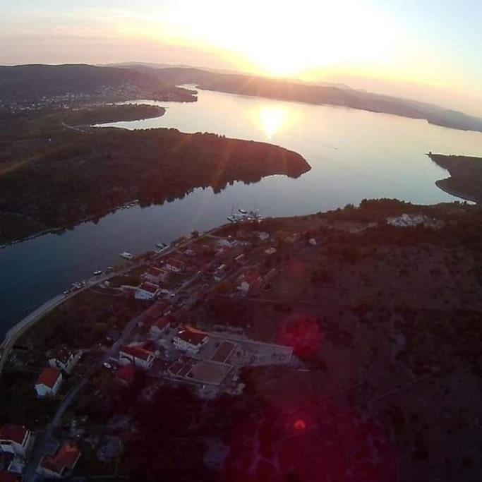 Ferienhaus Am Wasser - Kuca Rio - Iberische Finca In Dalmatien Bilice Kültér fotó
