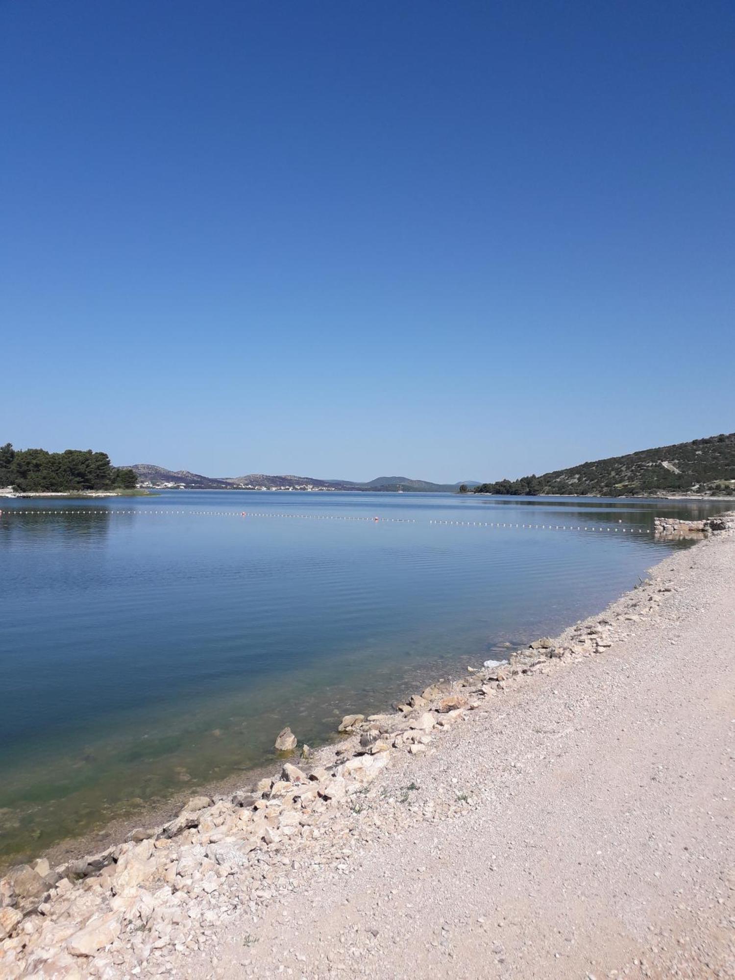 Ferienhaus Am Wasser - Kuca Rio - Iberische Finca In Dalmatien Bilice Kültér fotó